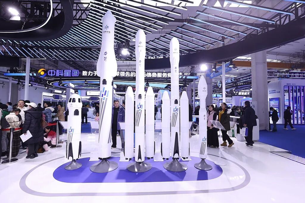 945e1f66bf0cc8d3ab041ad5cc690244.jpg 945e1f66bf0cc8d3ab041ad5cc690244.jpg